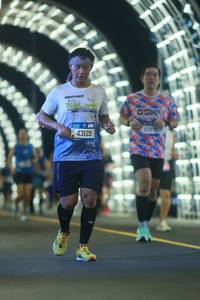 BIB: 43129, 43579, 201
                            <button type="button" onclick="openModal(21151489)" class="btn btn-primary btn-sm float-right btn-popup" data-toggle="modal" data-target=".modal-high-quality">
                        <i class="fas fa-shopping-cart"></i> Add to Cart
                    </button>
                                            <button type="button" onclick="isThisMe(21151489, true)" class="btn btn-success btn-sm float-right btn-popup btn-isme hidden" data-toggle="tooltip" data-placement="bottom" title="นี่คือรูปของคุณใช่ไหม คลิกที่นี่เพื่อเอาเข้าอัลบั้ม">
                        <i class="fas fa-plus"></i> Add to album
                    </button>
                    <button type="button" onclick="isThisMe(21151489, false)" class="btn btn-warning btn-sm float-right btn-popup btn-isnotme hidden">
                        <i class="fas fa-ban"></i> Remove from album
                    </button>